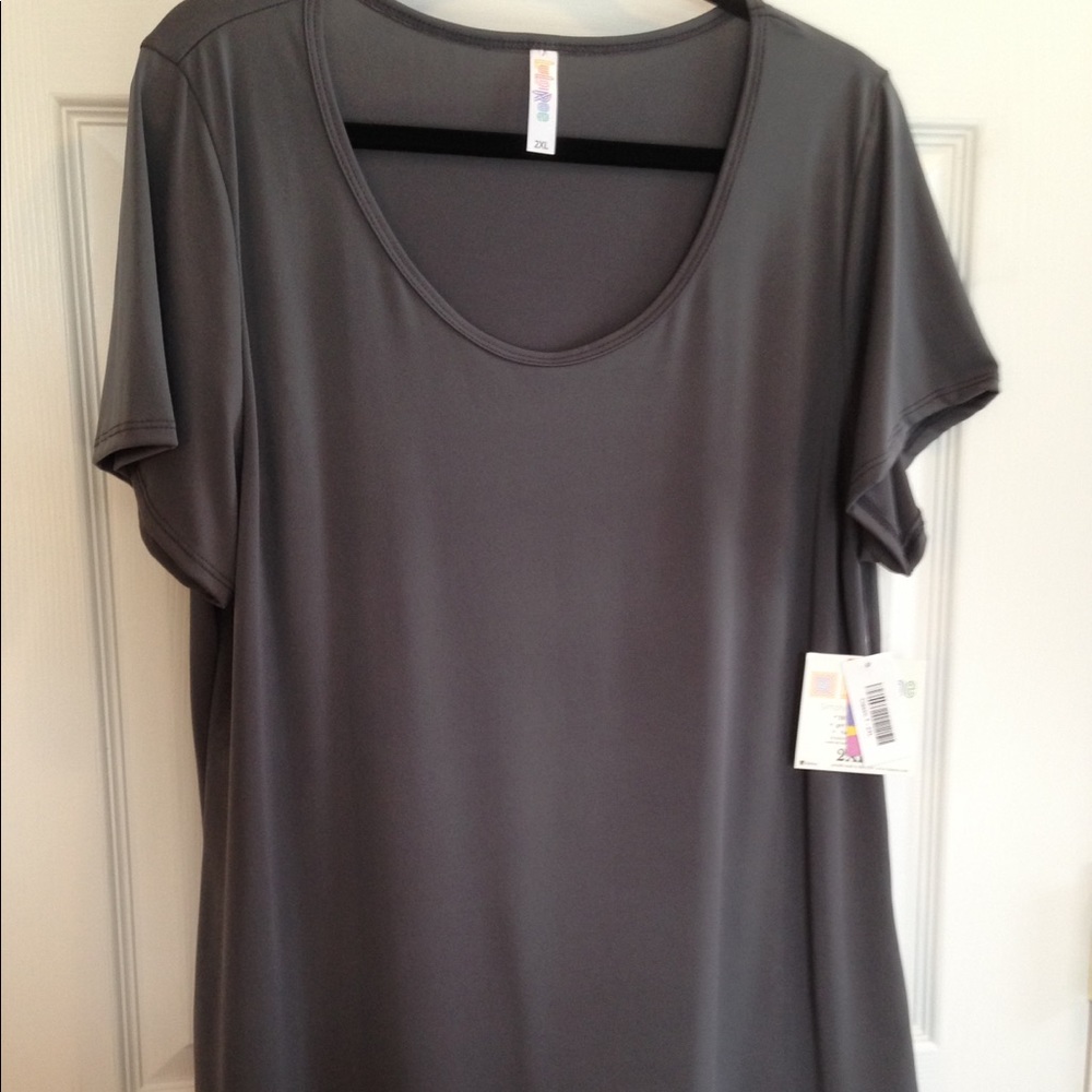 BNWT LLR 2XL Classic T
